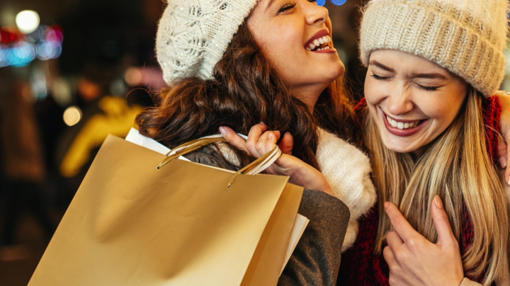 Parken KA, zentral, in der city parken, Breuninger, Fit inn, karstadt sport,  Vitalis Zahnklinik,  BGH, Schloss Karlsruhe, Landesmuseum KA, einkaufen KA, shoppen KA, c&a, marktplatz ka, essen gehen ka